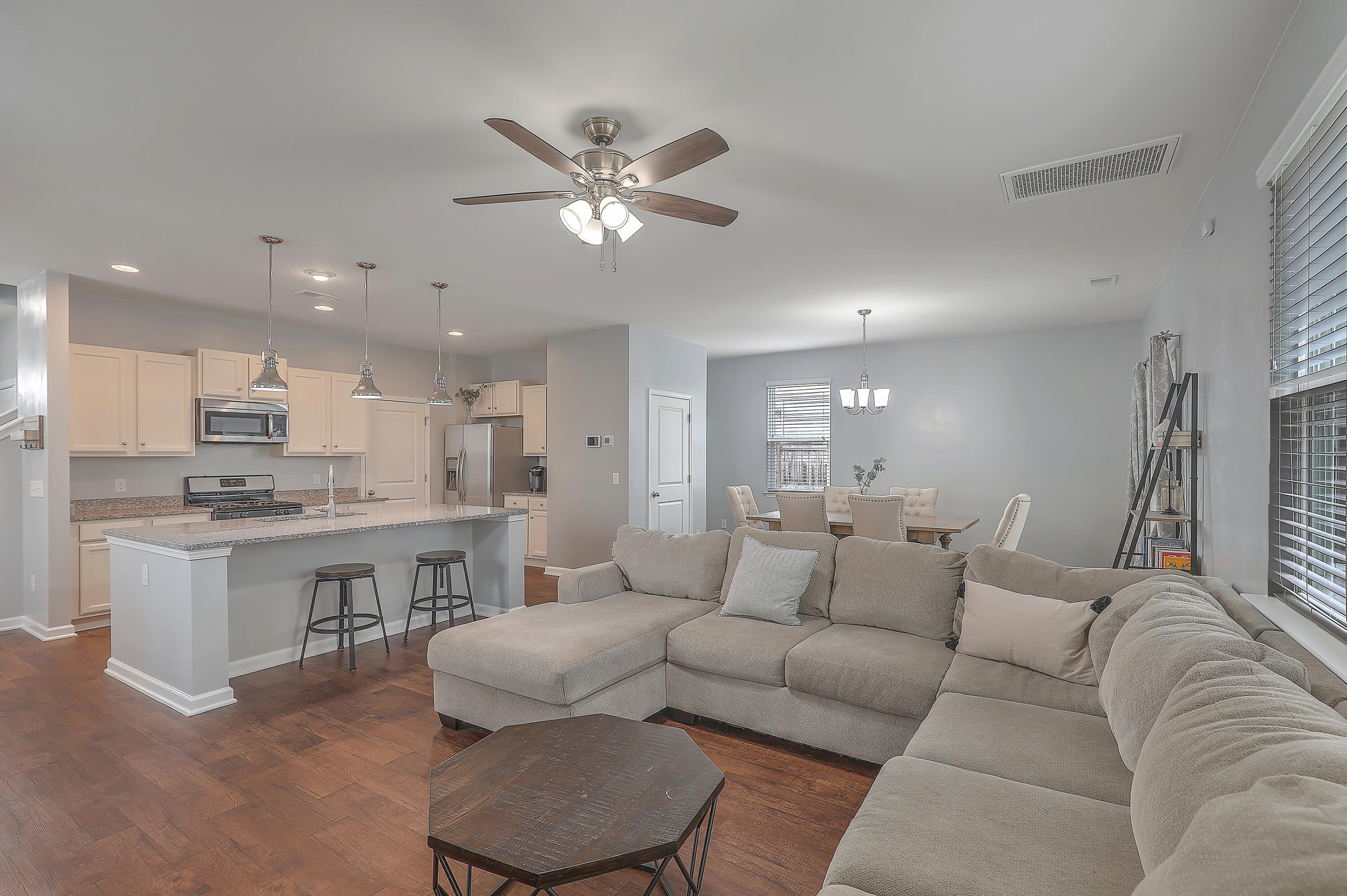 516 Glady Road Moncks Corner, SC 29461 - Photo 15 of 31 Main Living Area