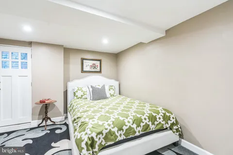 $7,850 | 2916 New Mexico Avenue Northwest, Washington, DC 20016