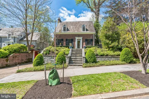 $7,850 | 2916 New Mexico Avenue Northwest, Washington, DC 20016