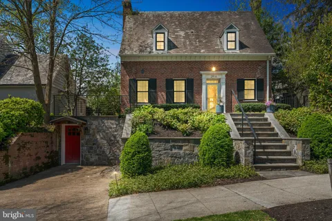 $7,850 | 2916 New Mexico Avenue Northwest, Washington, DC 20016