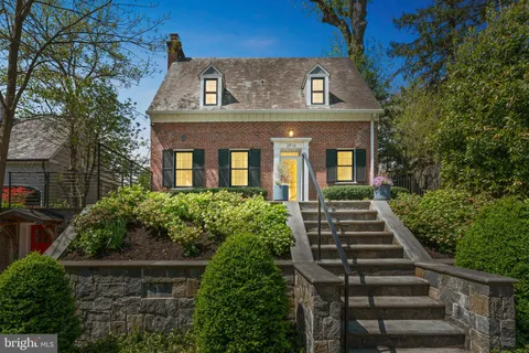 $7,850 | 2916 New Mexico Avenue Northwest, Washington, DC 20016