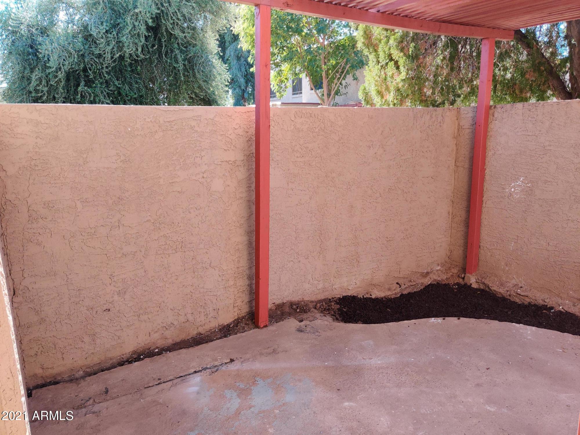 4031 West Wonderview Road Phoenix, AZ 85019 - Photo 19 of 20 Patio