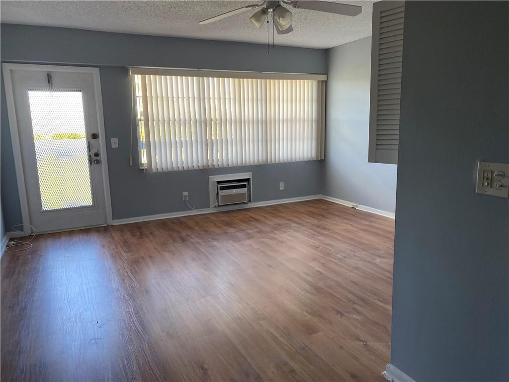 161 Suffolk F, Unit 161 Boca Raton, FL 33434 - Photo 3 of 10 Photo 3