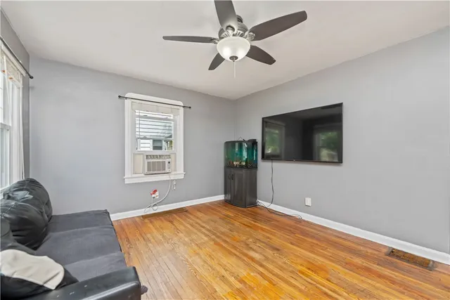 $149,900 | 274 Newton Road, Greece, NY 14626