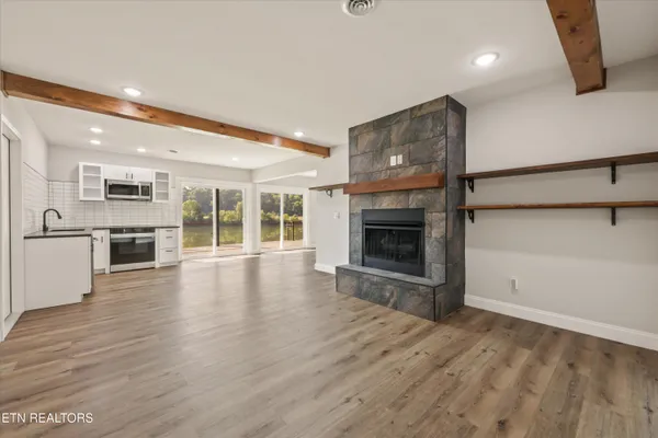 $1,340,000 | 9712 Tranquility Lane, Kodak, TN 37764