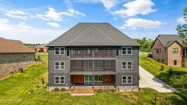 $1,340,000 | 9712 Tranquility Lane, Kodak, TN 37764