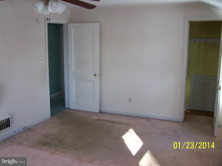 568 Holmes Road Morton, PA 19070 - Photo 14 of 20 Bedroom - Main