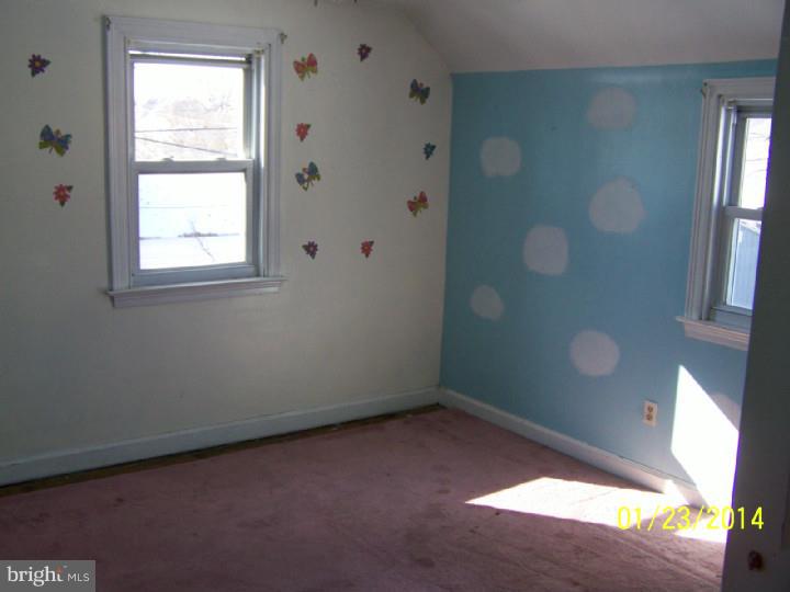 568 Holmes Road Morton, PA 19070 - Photo 15 of 20 Bedroom 2
