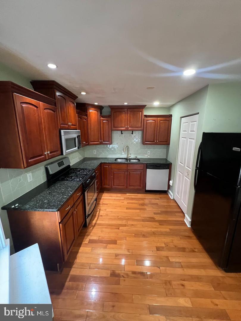 3204 Fanshawe Street Philadelphia, PA 19149 - Photo 7 of 18