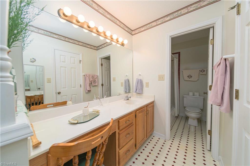 409 Sherman Drive Lexington, NC 27295 - Photo 12 of 30