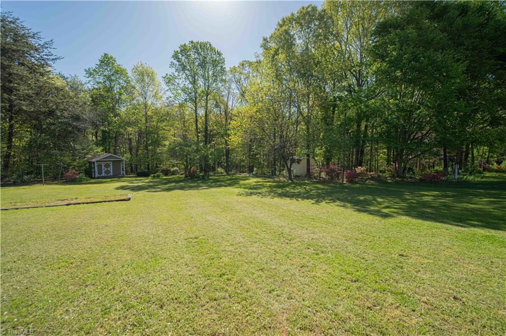 409 Sherman Drive Lexington, NC 27295 - Photo 27 of 30