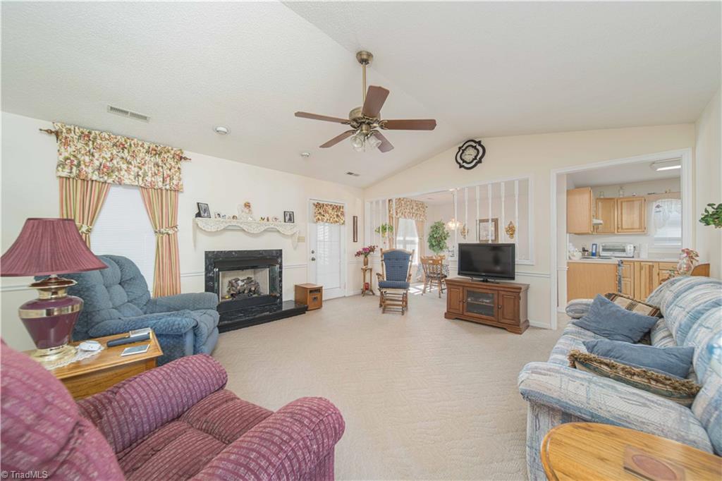 409 Sherman Drive Lexington, NC 27295 - Photo 8 of 30