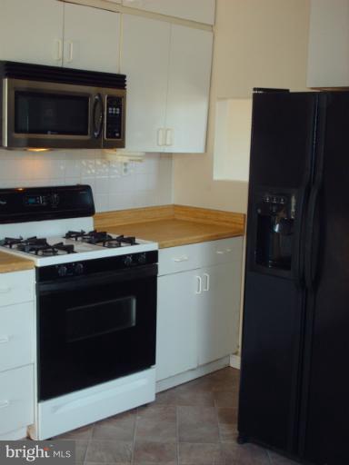 5005 Addison Road Capitol Heights, MD 20743 - Photo 15 of 23 Kitchen