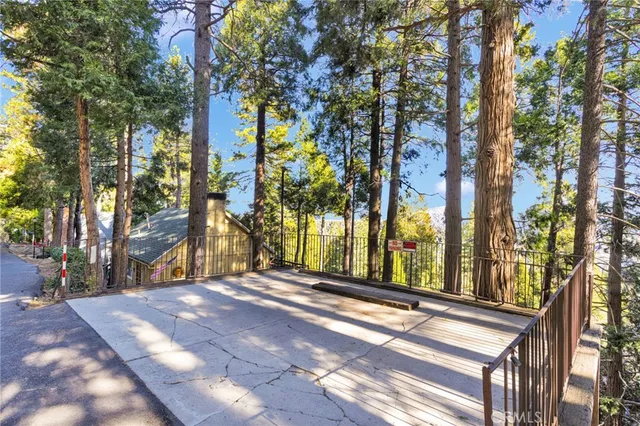 $320,000 | 993 Mercury Way, Crestline, CA 92325
