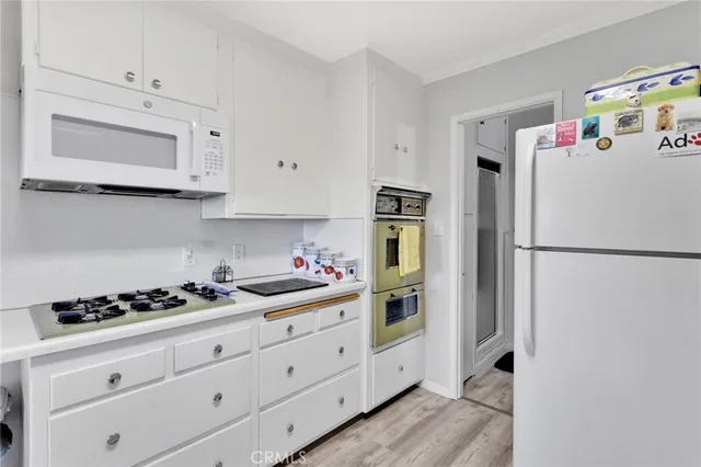 $320,000 | 993 Mercury Way, Crestline, CA 92325