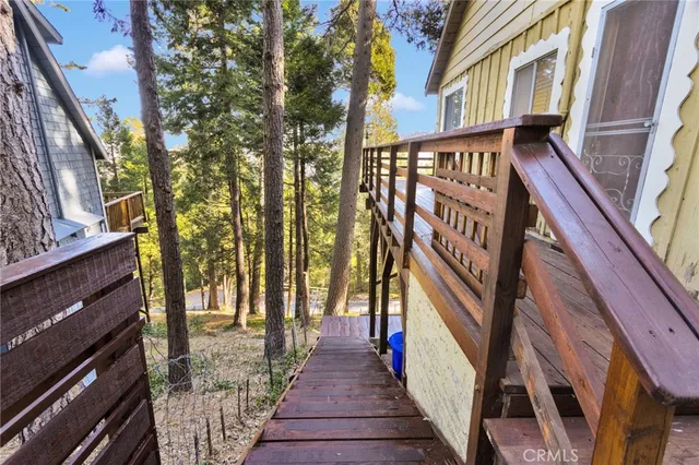 $320,000 | 993 Mercury Way, Crestline, CA 92325