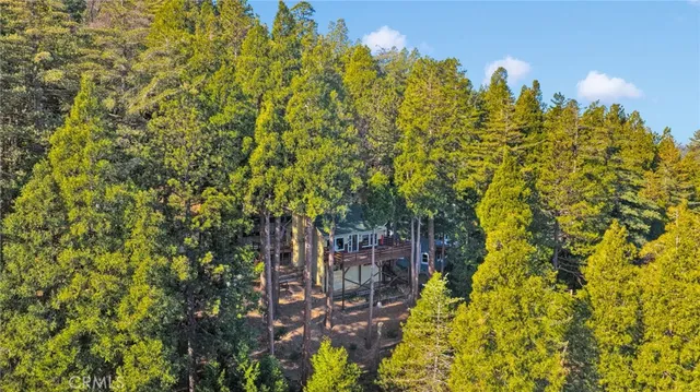 $320,000 | 993 Mercury Way, Crestline, CA 92325