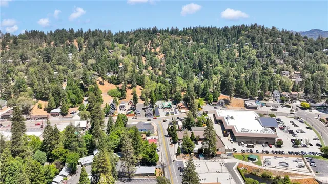 $320,000 | 993 Mercury Way, Crestline, CA 92325
