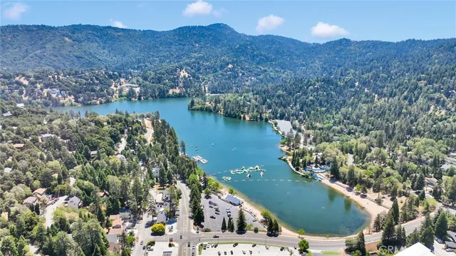 $320,000 | 993 Mercury Way, Crestline, CA 92325