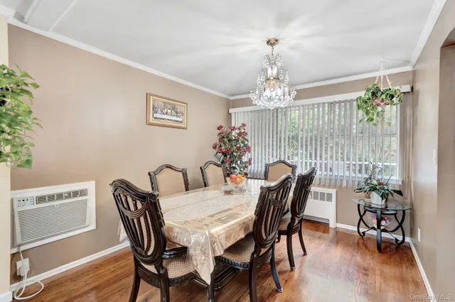 $999,000 | 1 Wayland Road, Plainview, NY 11803