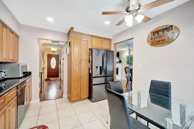 $999,000 | 1 Wayland Road, Plainview, NY 11803