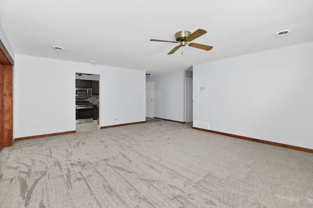 $289,000 | 212 Glengary Drive, Bolingbrook, IL 60440