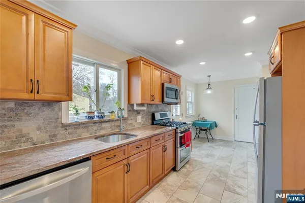 $749,000 | 157 Glenbrook Parkway, Englewood, NJ 07631
