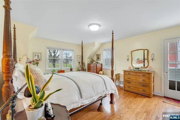 $749,000 | 157 Glenbrook Parkway, Englewood, NJ 07631