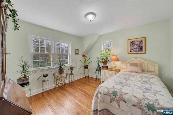 $749,000 | 157 Glenbrook Parkway, Englewood, NJ 07631