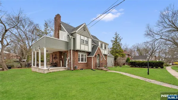 $749,000 | 157 Glenbrook Parkway, Englewood, NJ 07631