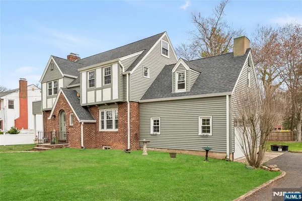 $749,000 | 157 Glenbrook Parkway, Englewood, NJ 07631