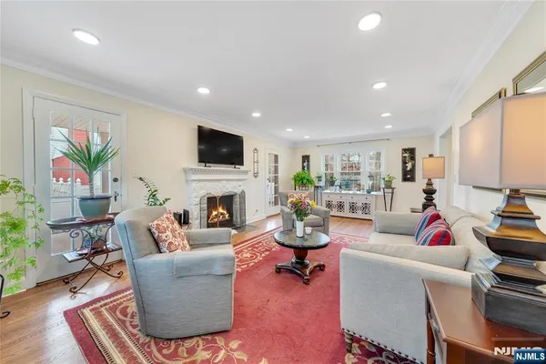 $749,000 | 157 Glenbrook Parkway, Englewood, NJ 07631