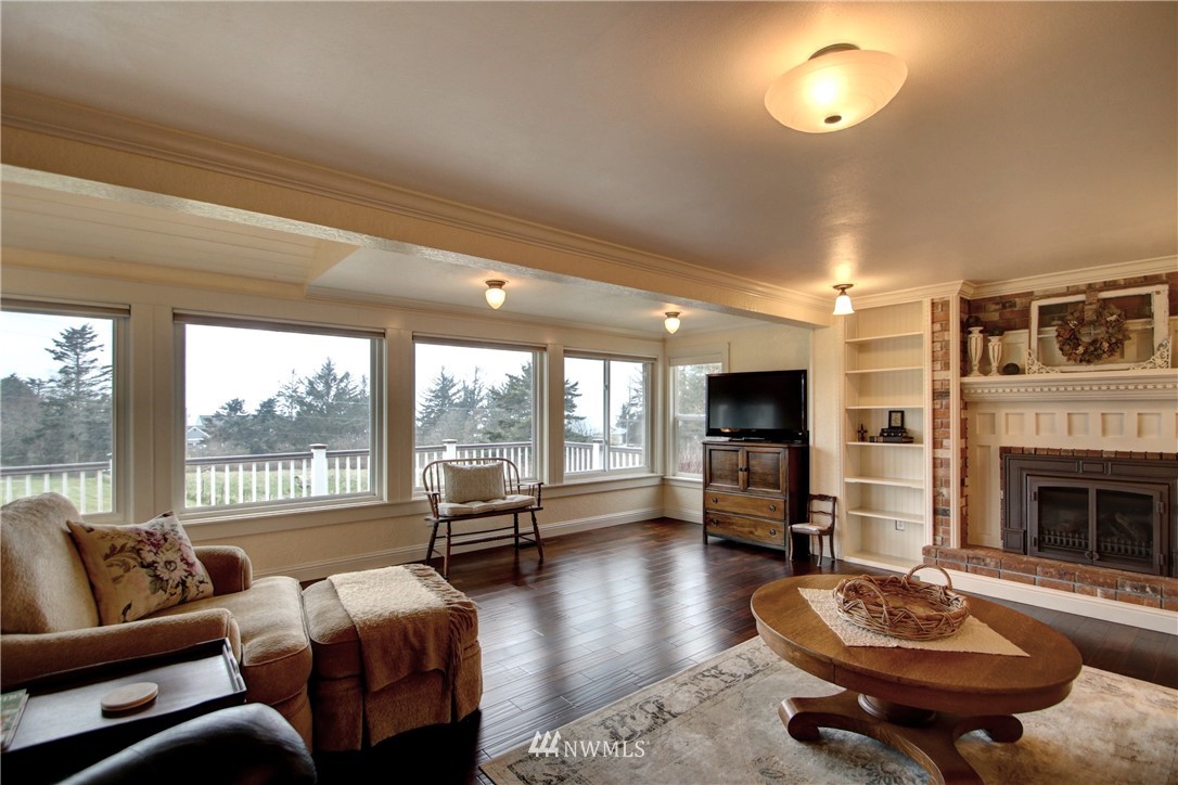 1346 West Beach Road Oak Harbor, WA 98277 - Photo 11 of 40 Gallery Image 11