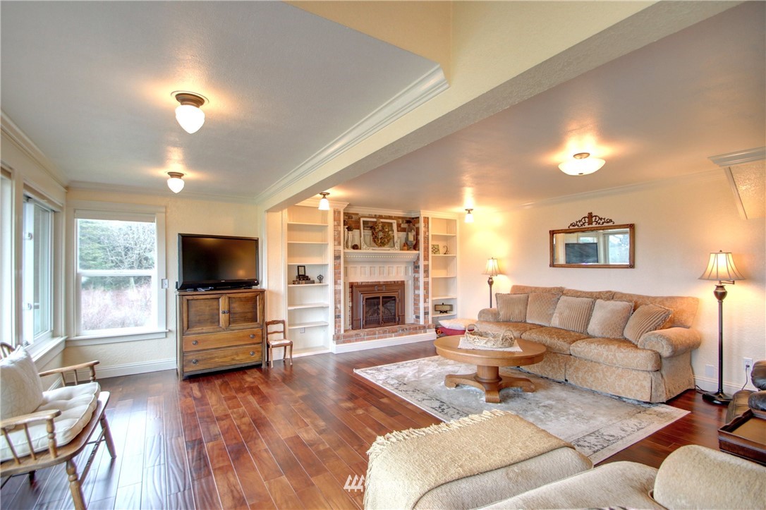 1346 West Beach Road Oak Harbor, WA 98277 - Photo 12 of 40 Gallery Image 12
