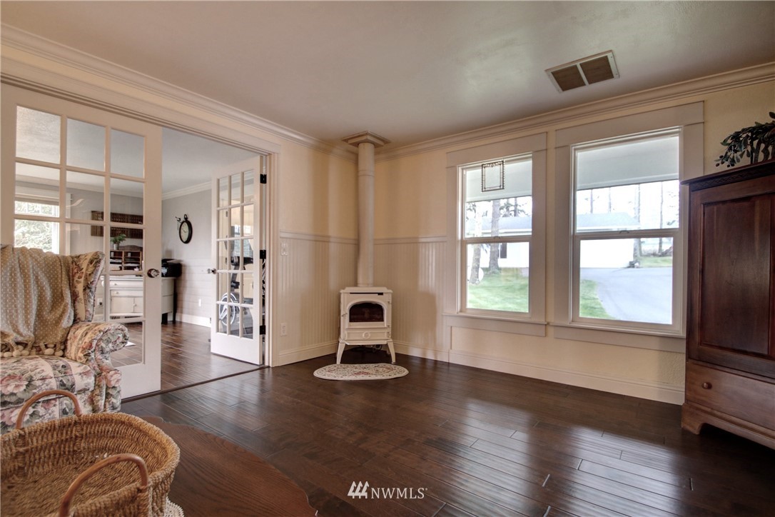 1346 West Beach Road Oak Harbor, WA 98277 - Photo 16 of 40 Gallery Image 16