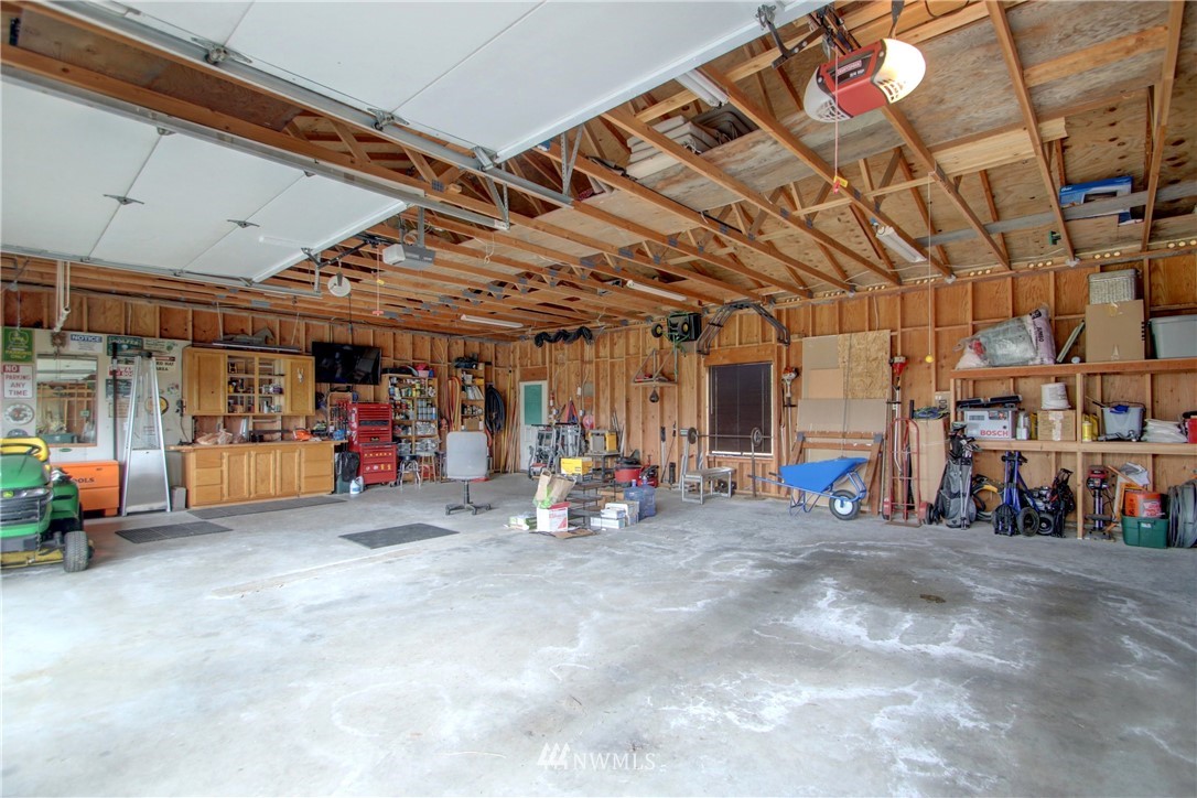 1346 West Beach Road Oak Harbor, WA 98277 - Photo 37 of 40 Gallery Image 37