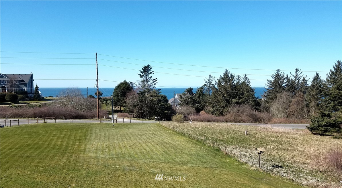 1346 West Beach Road Oak Harbor, WA 98277 - Photo 39 of 40 Gallery Image 39