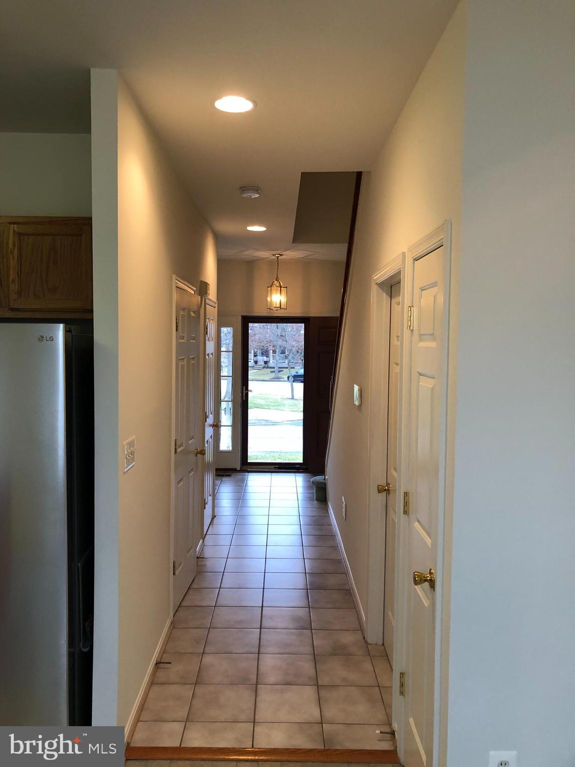 204 Seamaster Road Baltimore, MD 21221 - Photo 9 of 25 Gallery Image 9