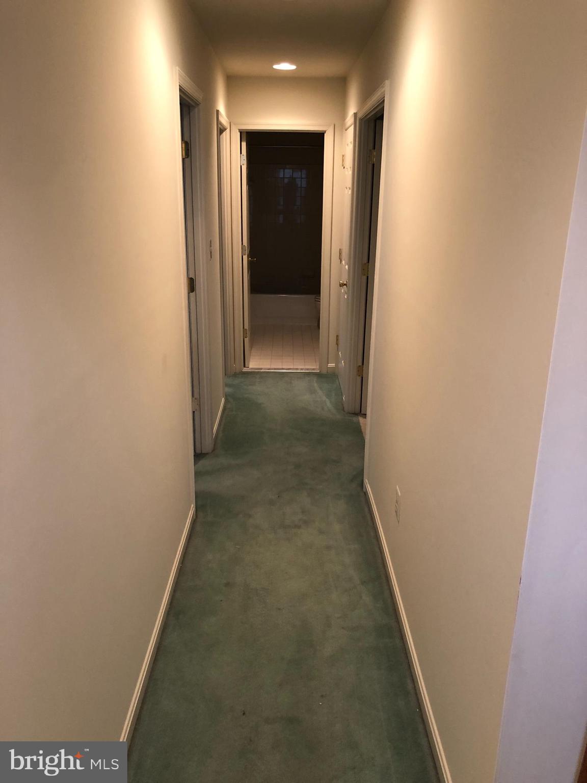 204 Seamaster Road Baltimore, MD 21221 - Photo 10 of 25 Gallery Image 10