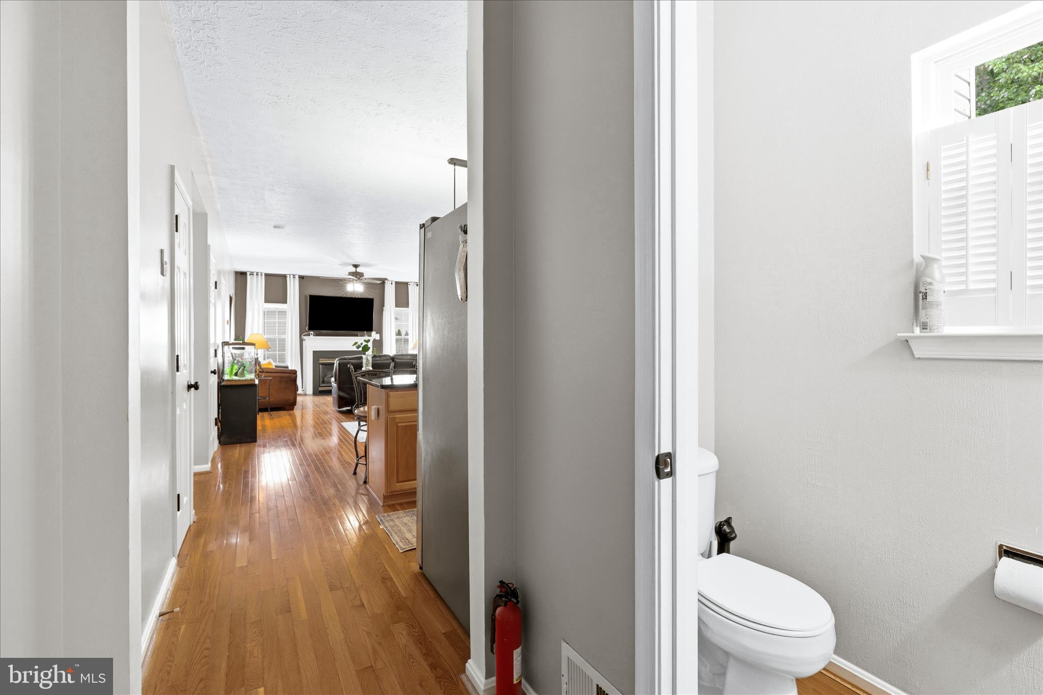 5811 Winding Ridge Way Frederick, MD 21704 - Photo 19 of 55 Main floor half bath