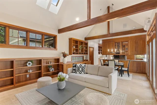 $3,600,000 | 8281 West Mercer Way, Mercer Island, WA 98040