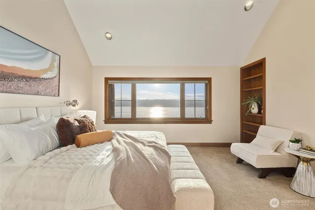 $3,600,000 | 8281 West Mercer Way, Mercer Island, WA 98040