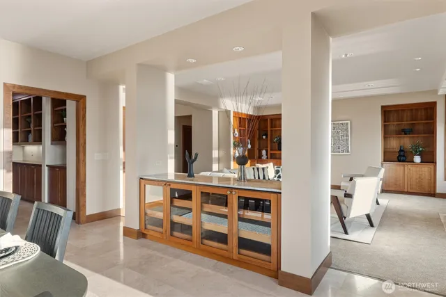 $3,600,000 | 8281 West Mercer Way, Mercer Island, WA 98040