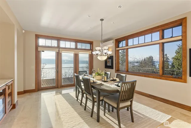 $3,600,000 | 8281 West Mercer Way, Mercer Island, WA 98040