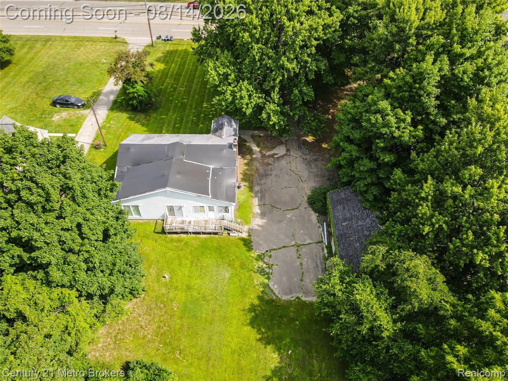 8294 Davison Road Davison, MI 48423 - Photo 5 of 16 Gallery Image 5