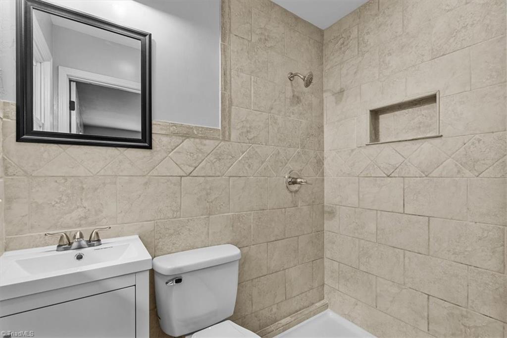 6630 Hunt Road Pleasant Garden, NC 27313 - Photo 16 of 48