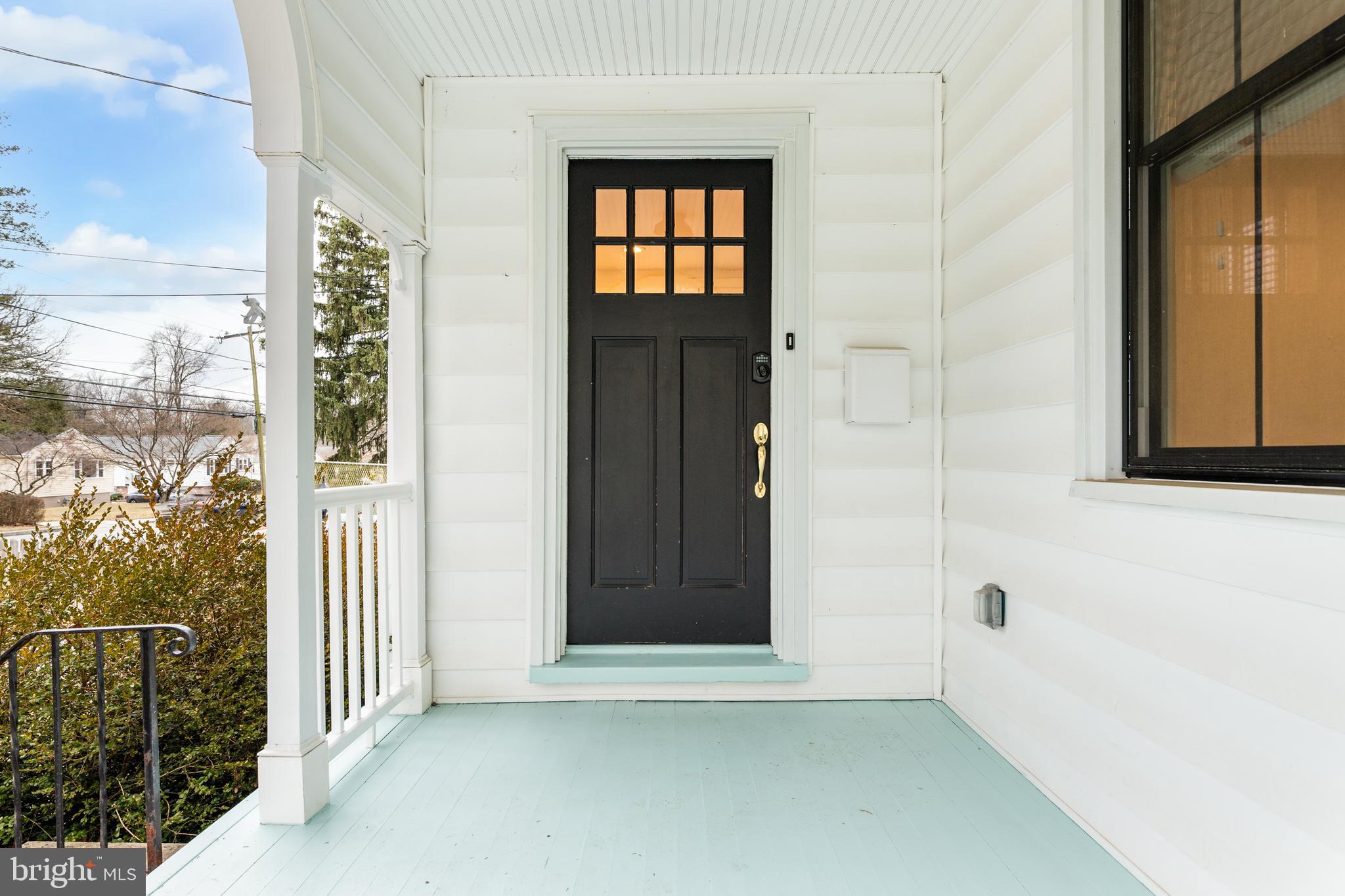 312 South Devon Avenue Wayne, PA 19087 - Photo 3 of 38