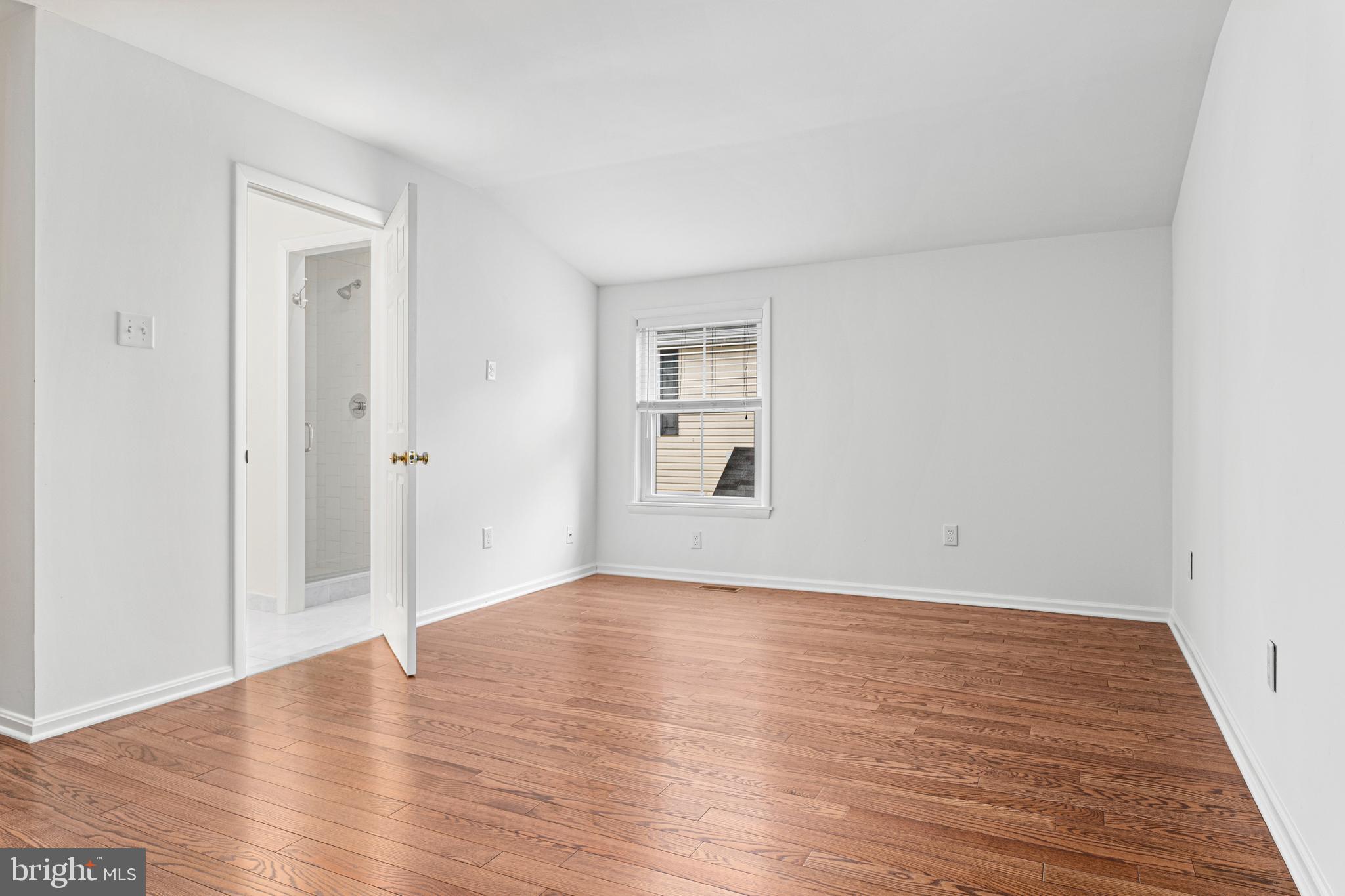 312 South Devon Avenue Wayne, PA 19087 - Photo 31 of 38 a view of a big room with wooden floor and closet