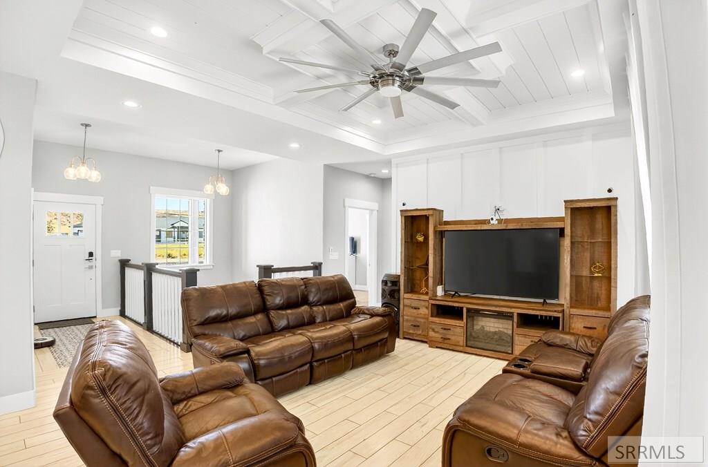 5764 East 65th South Idaho Falls, ID 83406 - Photo 4 of 26