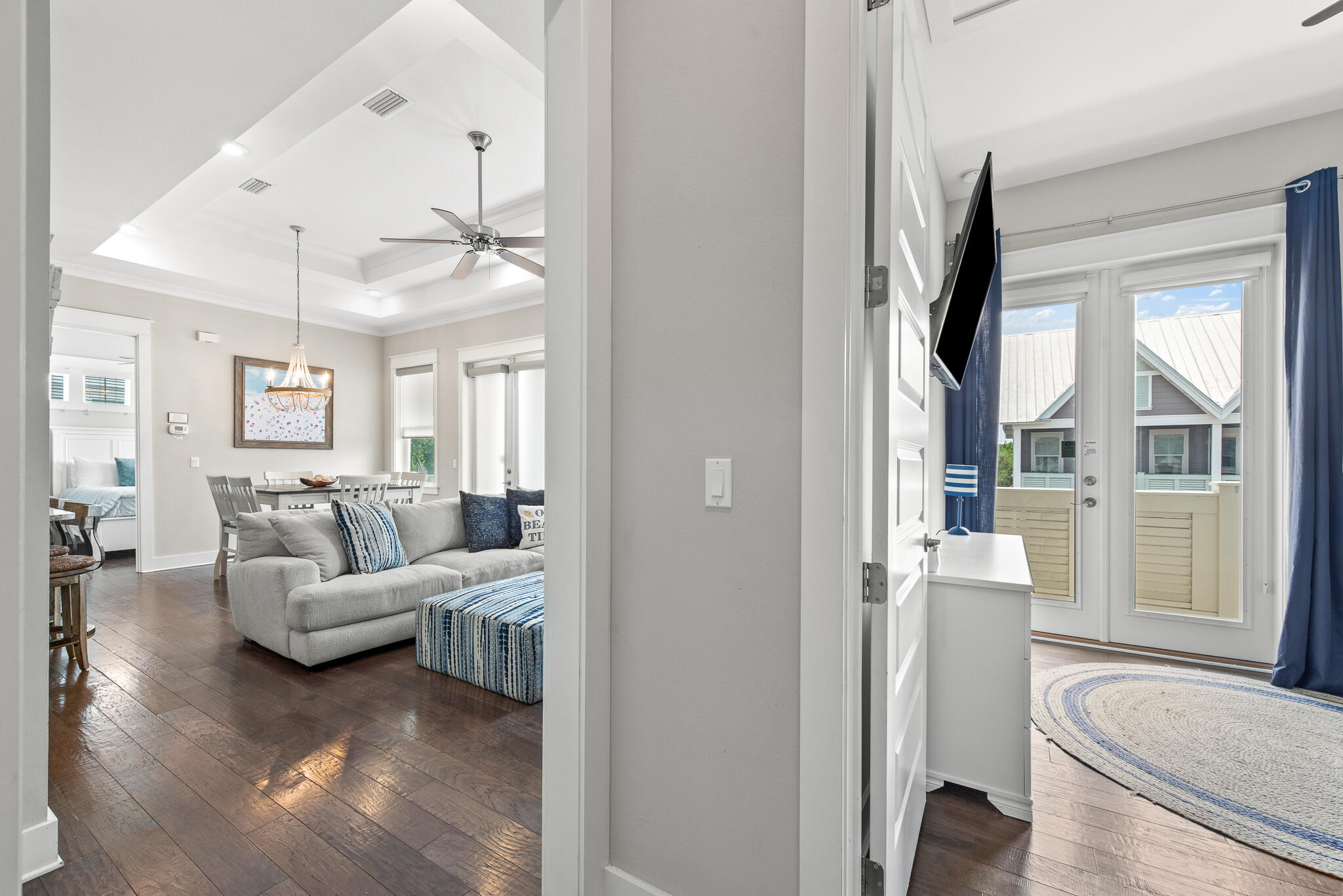 26 Milestone Dr Inlet Beach, Unit C Inlet Beach, FL 32461 - Photo 23 of 36 a living room with furniture and a large window